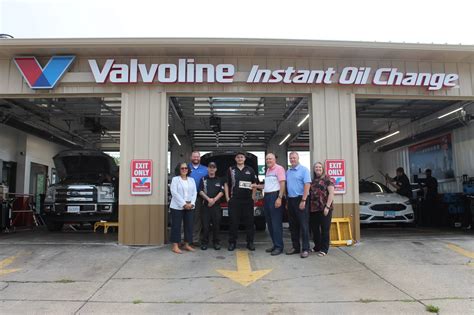 quick oil change liberty township oh|Valvoline Instant Oil Change .